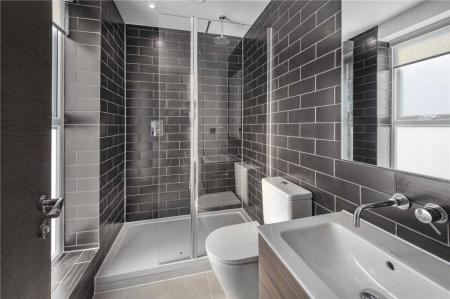 2 bedroom Flat to let in Palatine Road, Didsbury, Manchester, M20
