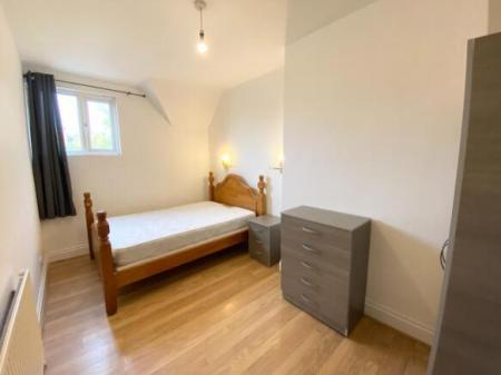 2 bedroom Flat to let in Wilbraham Road, Chorlton, Manchester, M21