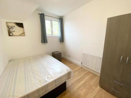 2 bedroom Flat to let in Wilbraham Road, Chorlton, Manchester, M21