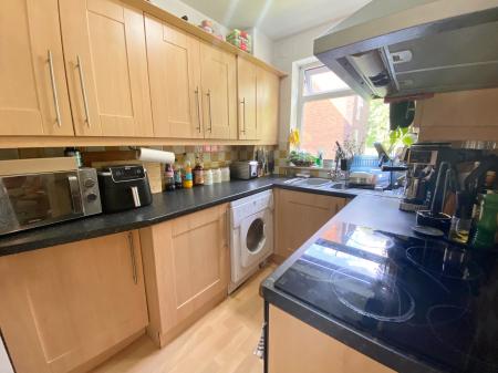 1 bedroom Flat to let in Hackness Road, Chorlton, Manchester, M21