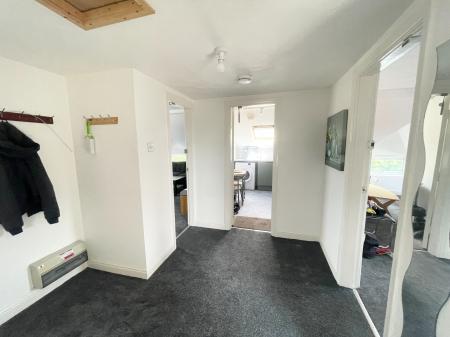3 bedroom Flat to let in Demesne Road, Whalley Range, Manchester, M16