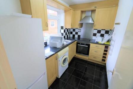 2 bedroom Flat to let in Hackness Road, Chorlton, Manchester, M21