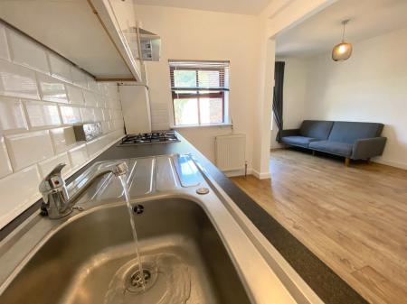 1 bedroom Flat to let in Withington Road, Whalley Range, Manchester, M16