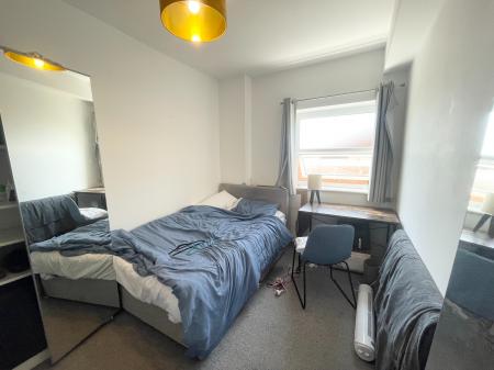 2 bedroom Flat to let in Upper Chorlton Road, Whalley Range, Manchester, M16