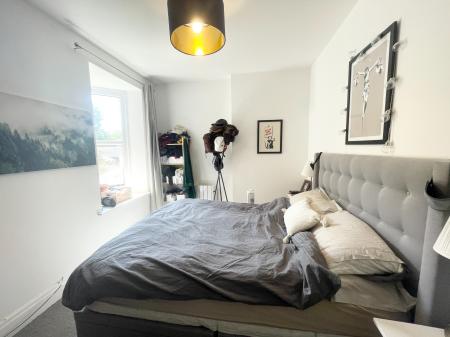 2 bedroom Flat to let in Upper Chorlton Road, Whalley Range, Manchester, M16