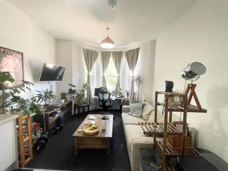 2 bedroom Flat to let in Upper Chorlton Road, Whalley Range, Manchester, M16