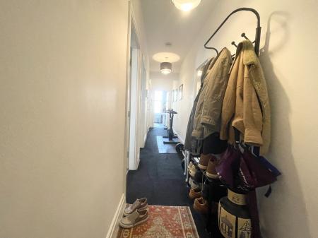 2 bedroom Flat to let in Upper Chorlton Road, Whalley Range, Manchester, M16