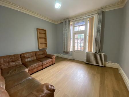 1 bedroom Flat to let in Palatine Road, Northenden, Manchester, M20