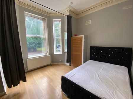 1 bedroom Flat to let in Palatine Road, Northenden, Manchester, M20