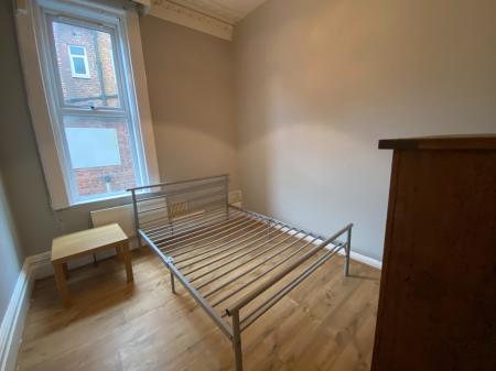 2 bedroom Flat to let in Palatine Road, Northenden, Manchester, M20