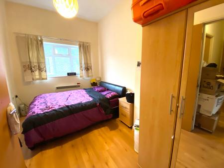 2 bedroom Flat to let in Dickenson Road, Longsight, Manchester, M13