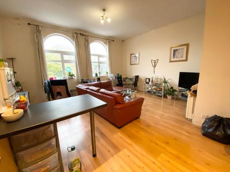 2 bedroom Flat to let in Dickenson Road, Longsight, Manchester, M13