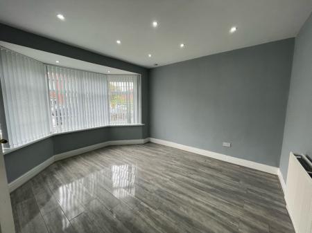 3 bedroom Semi-detached house to let in Kings Road, Chorlton, Manchester, M21