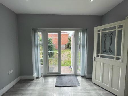 3 bedroom Semi-detached house to let in Kings Road, Chorlton, Manchester, M21