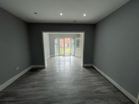 3 bedroom Semi-detached house to let in Kings Road, Chorlton, Manchester, M21
