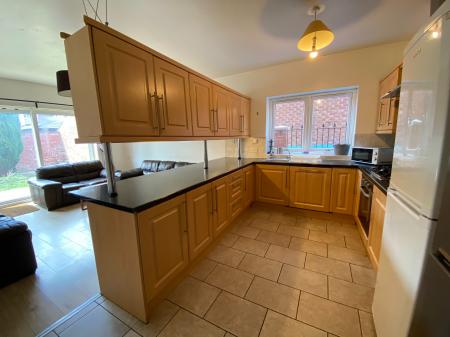 1 bedroom House share to let in Abberton Road, Didsbury, Manchester, M20