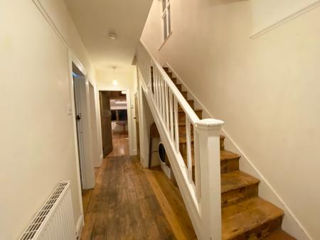 4 bedroom Semi-detached house to let in Mornington Crescent, Withington, Manchester, M14