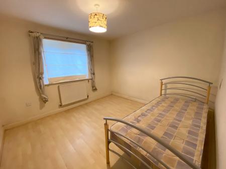 2 bedroom Flat to let in Bloomfield Close, Cheadle Hulme, SK8