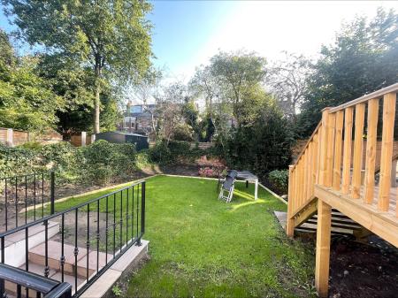 2 bedroom Flat to let in Egerton Road North, Chorlton, Manchester, M21