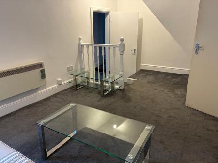 2 bedroom Flat to let in Wilbraham Road, Chorlton, Manchester, M21