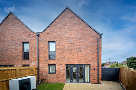 3 bedroom Semi-detached house for sale in Abbey Road, West Bridgford, NG2