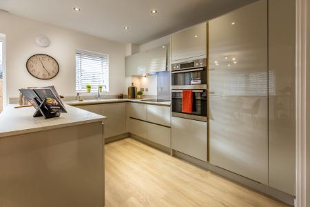 3 bedroom Semi-detached house for sale in Abbey Road, West Bridgford, NG2