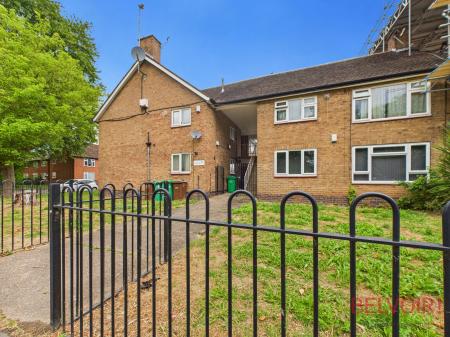 1 bedroom Flat for sale in Bridge Farm Lane, Clifton, NG11