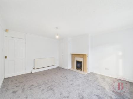 1 bedroom Flat for sale in Bridge Farm Lane, Clifton, NG11