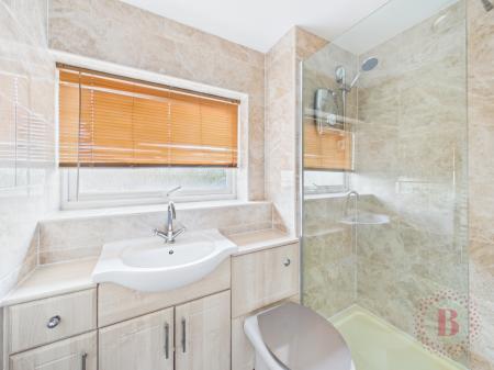 1 bedroom Flat for sale in Bridge Farm Lane, Clifton, NG11