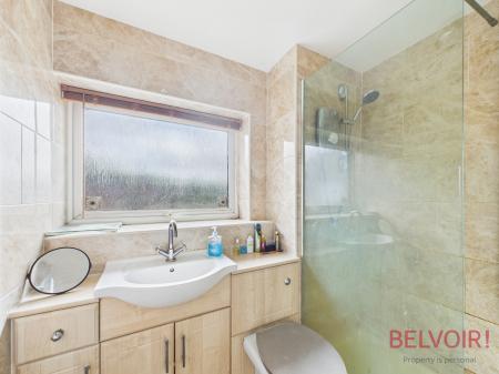 1 bedroom Flat for sale in Bridge Farm Lane, Clifton, NG11