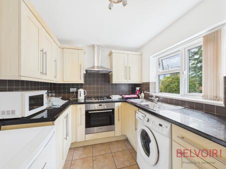 1 bedroom Flat for sale in Bridgnorth Drive, Clifton, NG11