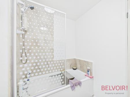 1 bedroom Flat for sale in Bridgnorth Drive, Clifton, NG11