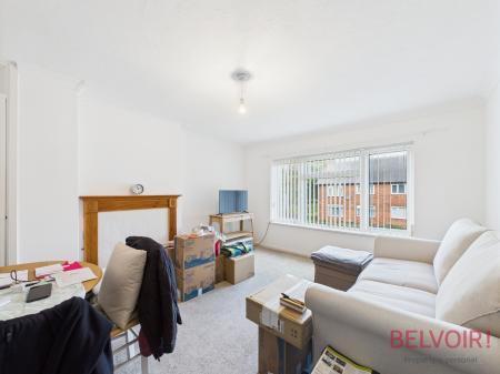 1 bedroom Flat for sale in Bridgnorth Drive, Clifton, NG11