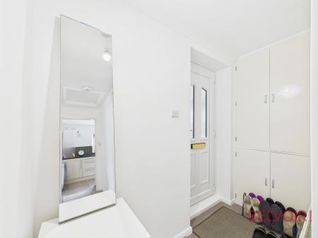 1 bedroom Flat for sale in Bridgnorth Drive, Clifton, NG11