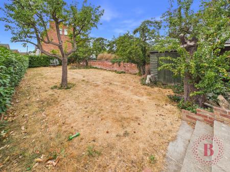 5 bedroom Semi-detached house for sale in Henry Road, West Bridgford, NG2