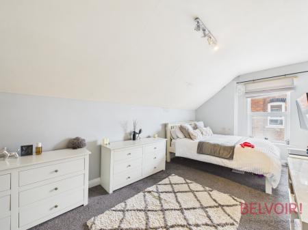 5 bedroom Semi-detached house for sale in Henry Road, West Bridgford, NG2