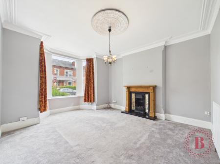 5 bedroom Semi-detached house for sale in Henry Road, West Bridgford, NG2