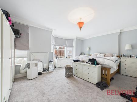 5 bedroom Semi-detached house for sale in Henry Road, West Bridgford, NG2