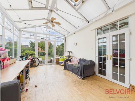 5 bedroom Semi-detached house for sale in Henry Road, West Bridgford, NG2