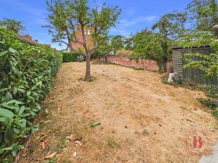 5 bedroom Semi-detached house for sale in Henry Road, West Bridgford, NG2