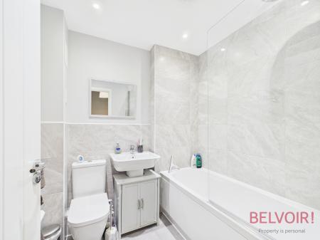 2 bedroom End of terrace house for sale in Robinson Close, Edwalton, NG12