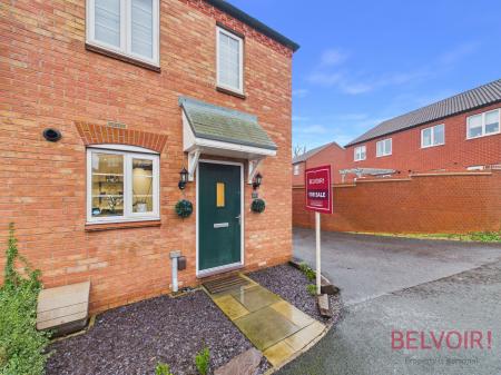 2 bedroom End of terrace house for sale in Robinson Close, Edwalton, NG12
