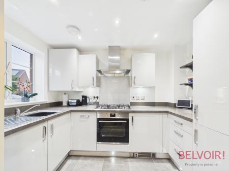 2 bedroom End of terrace house for sale in Robinson Close, Edwalton, NG12