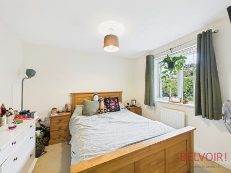 2 bedroom Semi-detached house for sale in Swindale Close, Nottingham, NG2