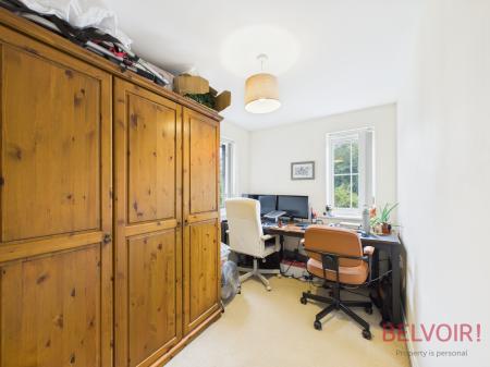 2 bedroom Semi-detached house for sale in Swindale Close, Nottingham, NG2