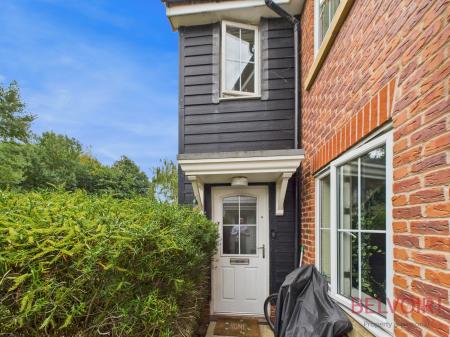 2 bedroom Semi-detached house for sale in Swindale Close, Nottingham, NG2