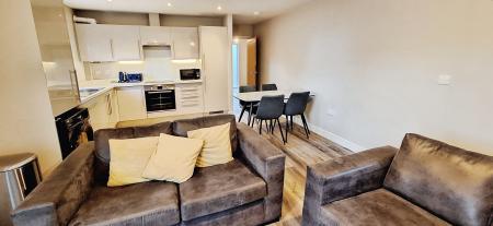 2 bedroom Bungalow to let in Devonshire Court, West Bridgford, NG2