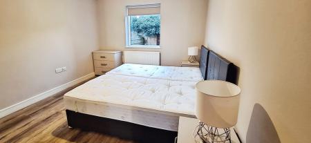 2 bedroom Bungalow to let in Devonshire Court, West Bridgford, NG2