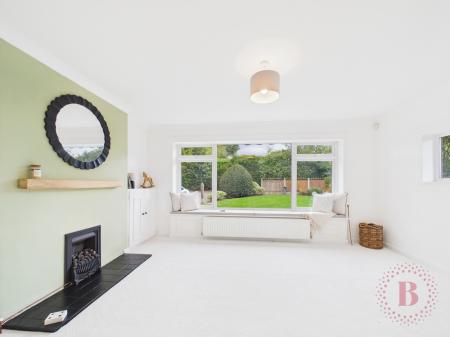 3 bedroom Bungalow for sale in Hallfields, Edwalton, Nottingham, NG12