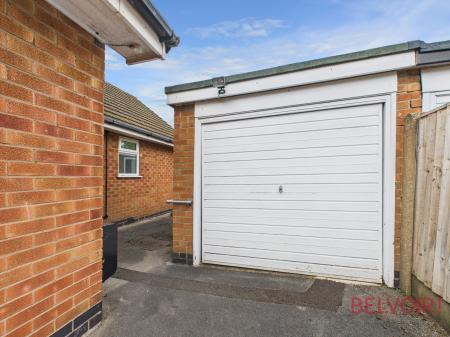 3 bedroom Bungalow for sale in Hallfields, Edwalton, Nottingham, NG12